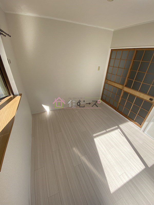 出戸駅前メゾンラベール リビング