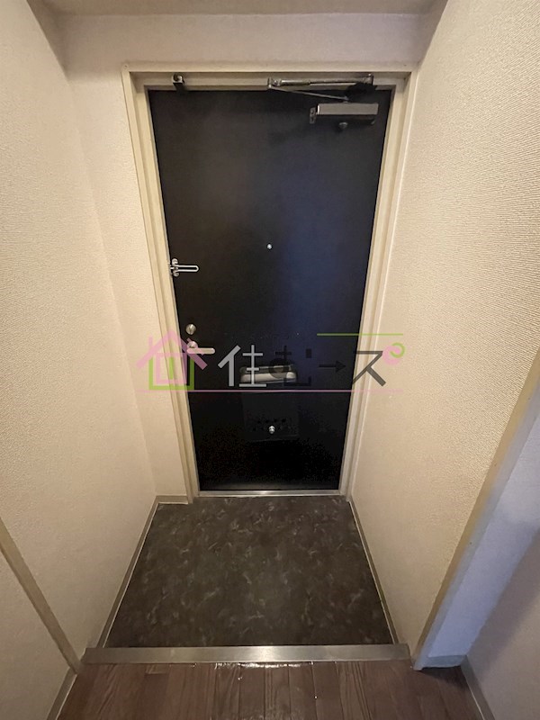 メゾン・ド・シュルヴィー 玄関