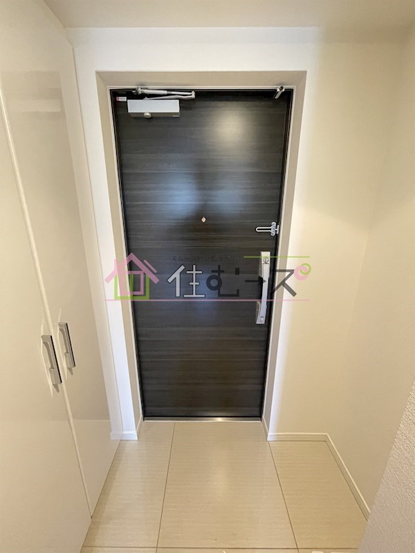 S-RESIDENCE難波Briller 玄関