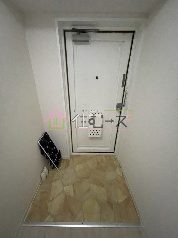 シャンボール内本町 玄関