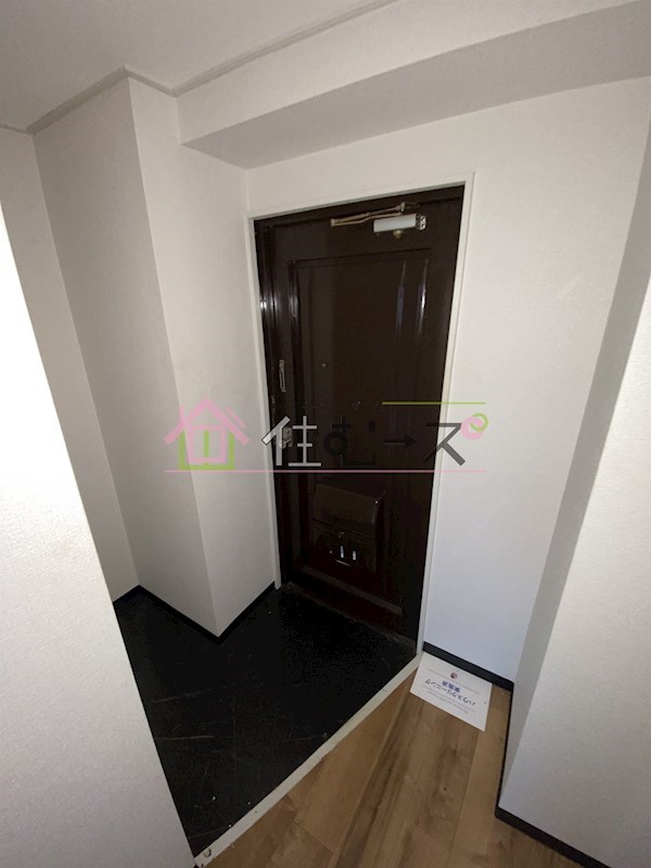 エレガンスハイツ湯里 玄関