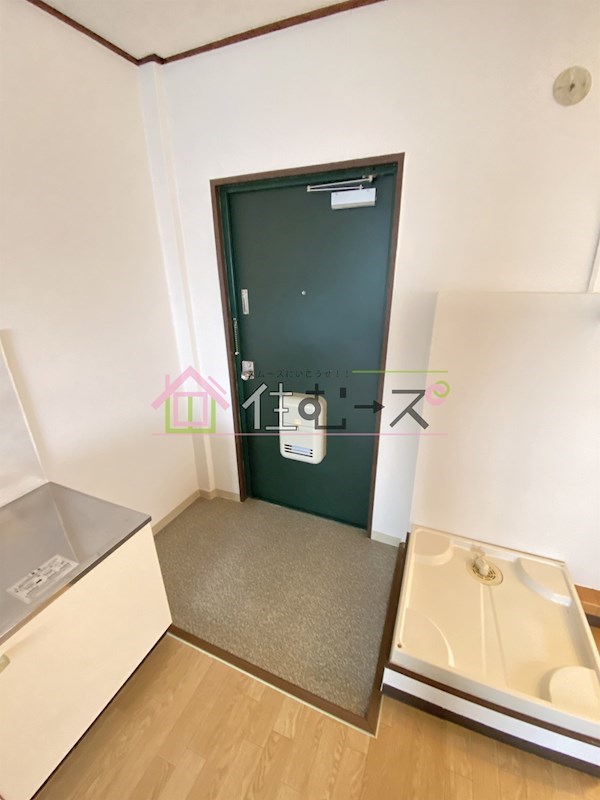丸善ビル 玄関
