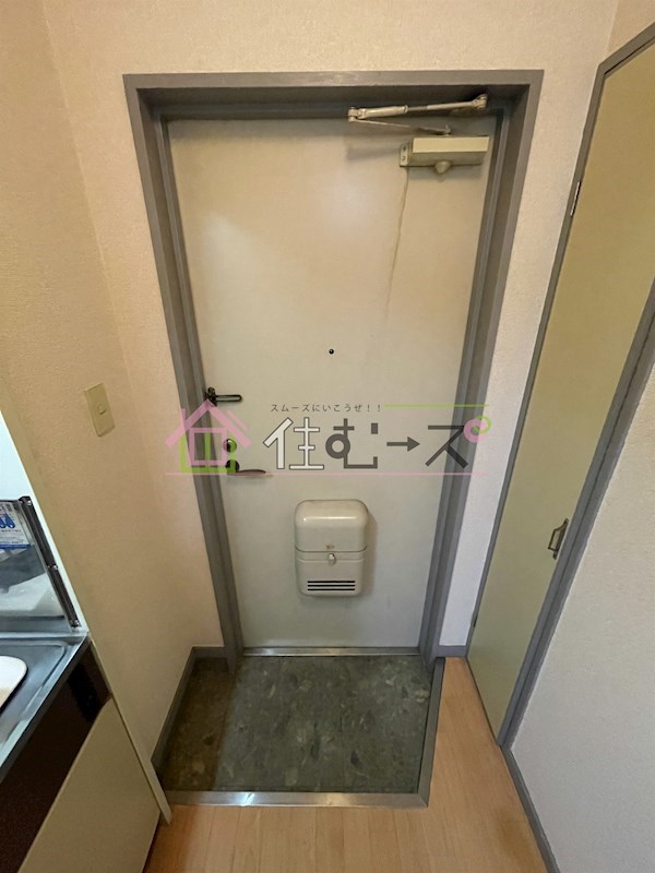 グランメール苅田 玄関