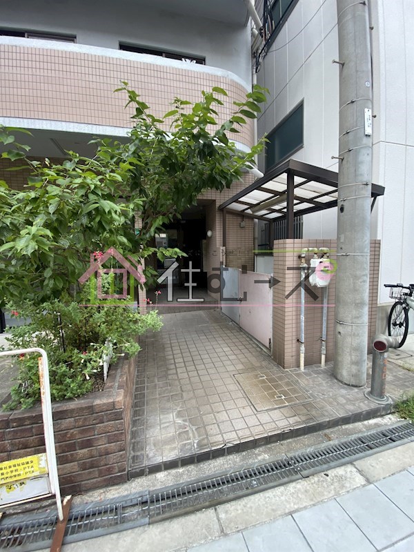 LakiaMaison弁天町 エントランス