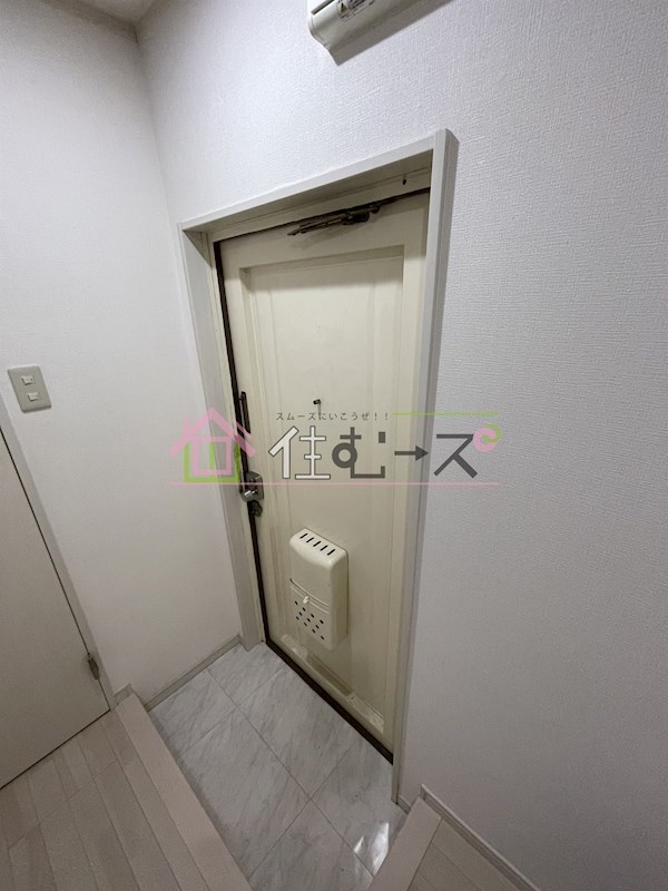 エスタバウ南堀江C棟 玄関