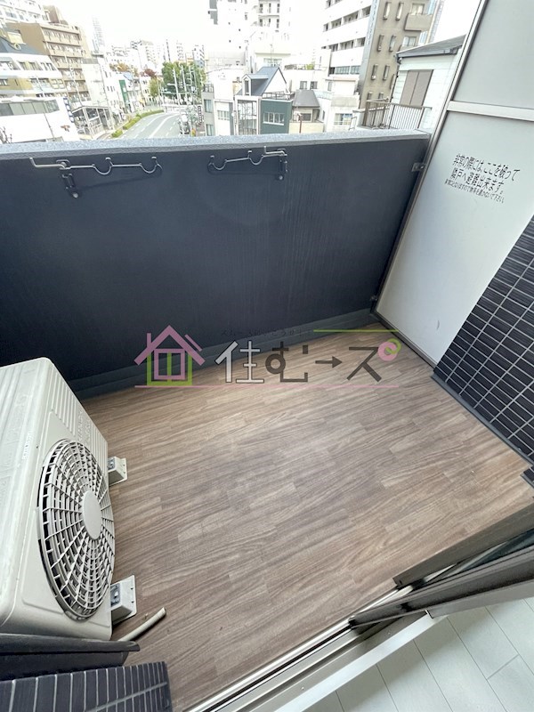 レジュールアッシュ　ウエストレジス ベランダ