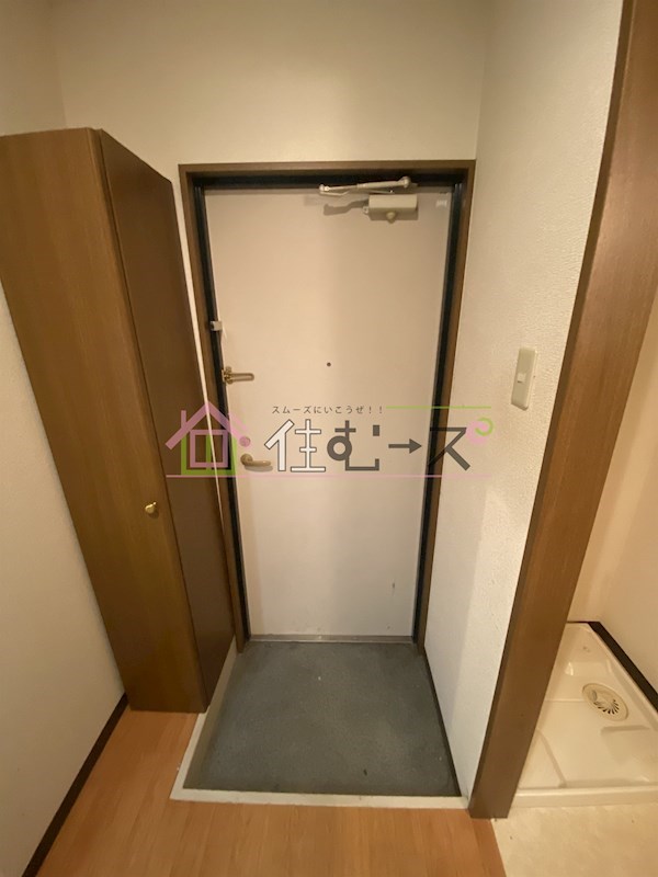 レジナコート 玄関