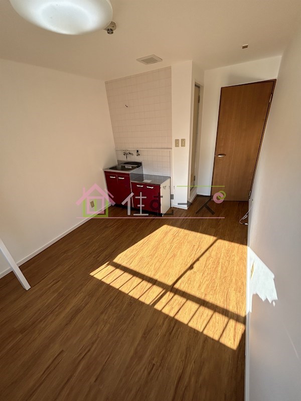 大宝　谷六ロイヤルハイツ リビング