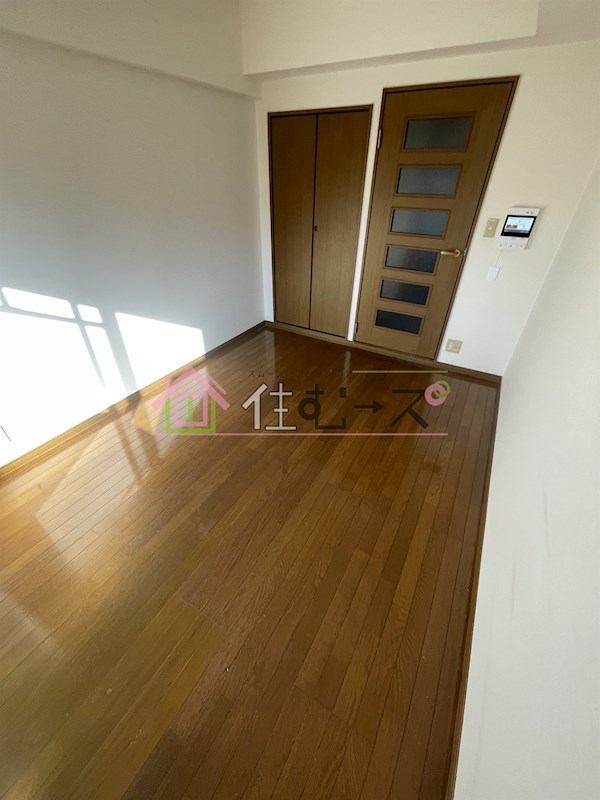 エスリード北梅田 リビング