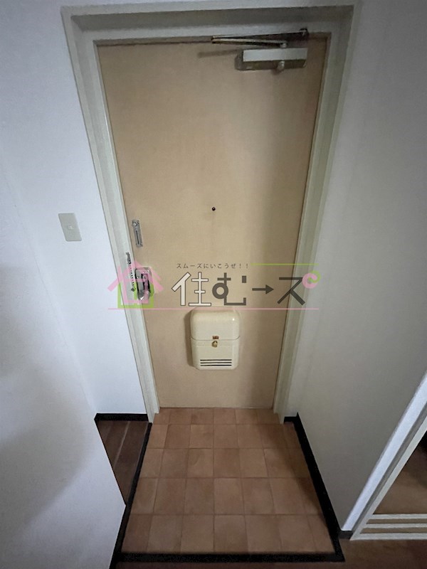 メゾン和光 玄関