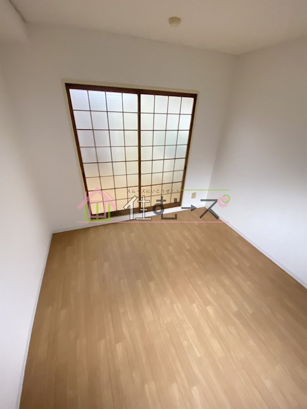 ロイヤル小路 リビング