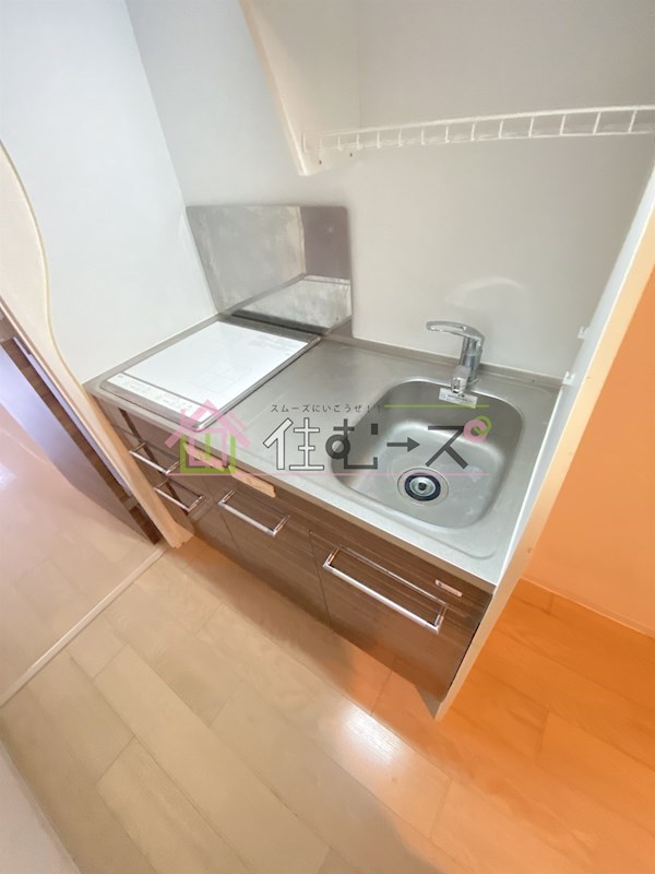 ラシュレエグゼ難波南 キッチン