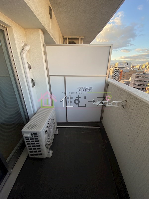 ラシュレエグゼ難波南 ベランダ