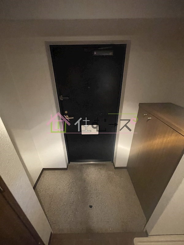 エスリード本町 玄関