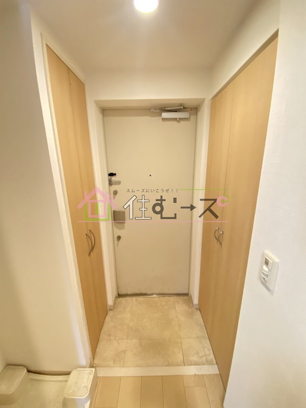 エステムプラザ難波WESTⅡプレディア 玄関