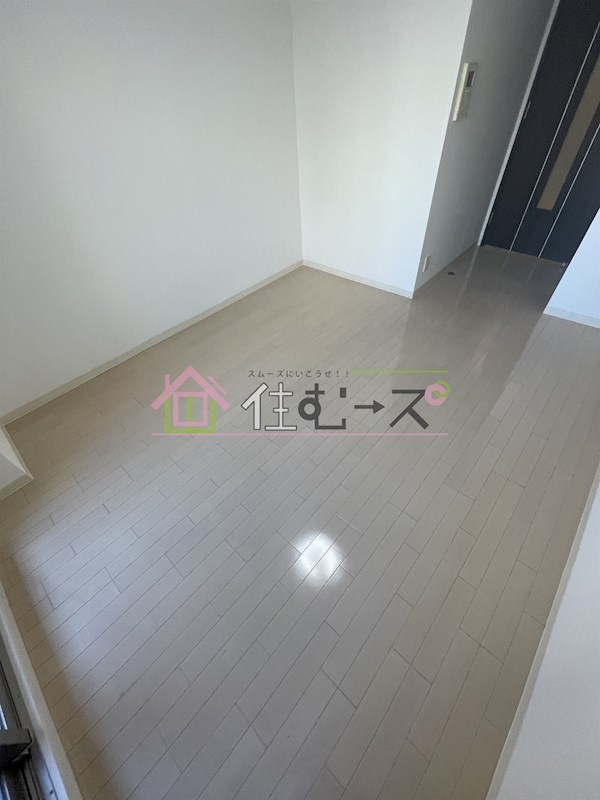 クリスタルブライト谷町 リビング