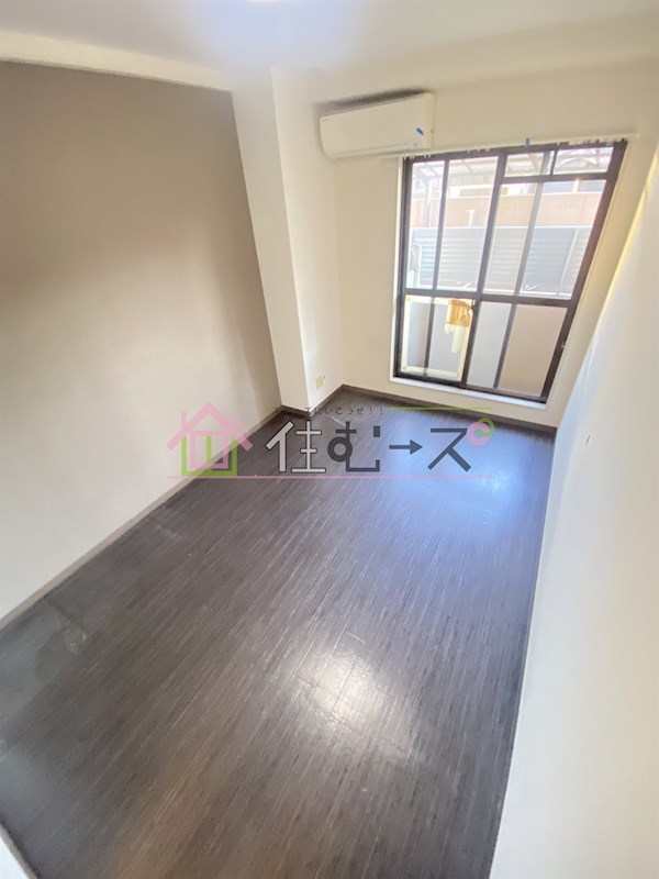 リアライズ西淡路 ベッドルーム