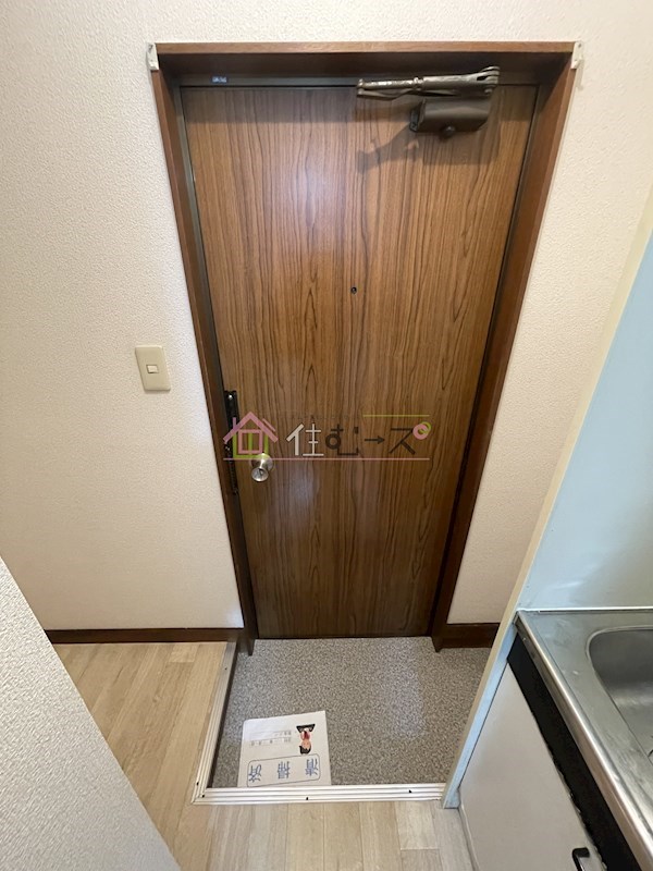 渡辺マンション 玄関