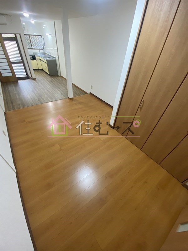 西成区千本北2丁目テラス ベッドルーム