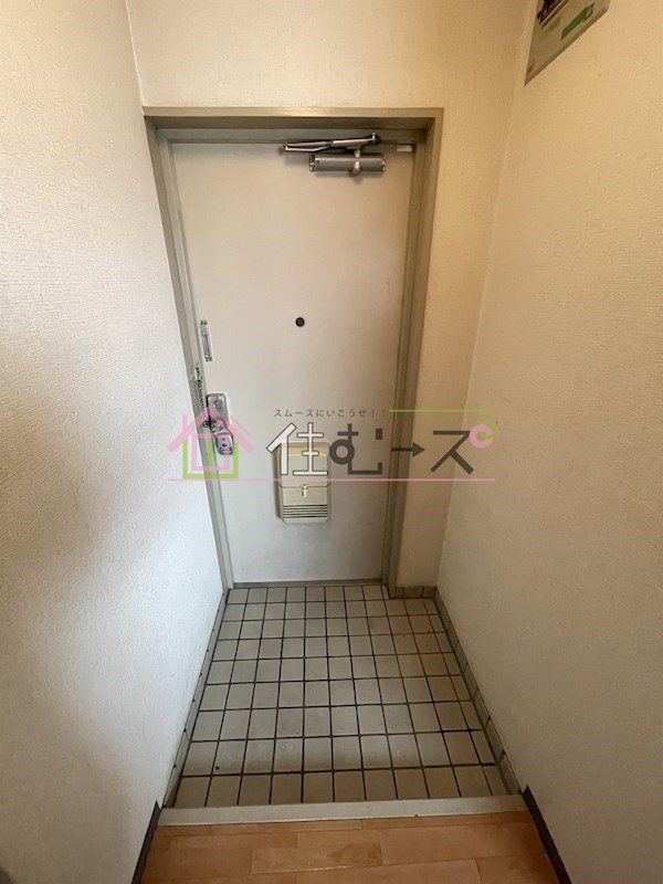 神田ビル 玄関