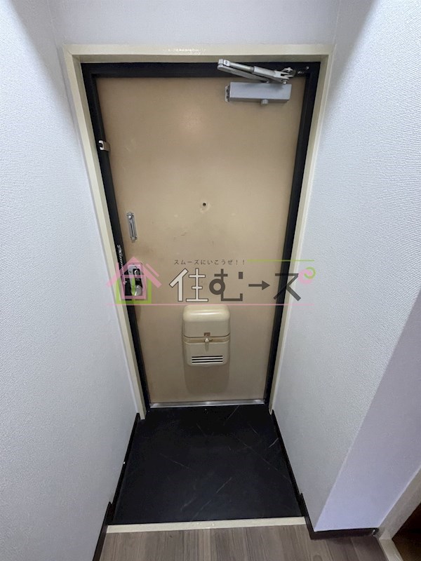 シャトー小路Ⅰ 玄関