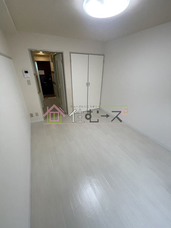 ガナス リビング