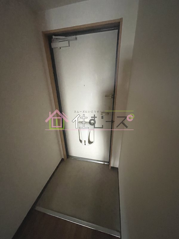エスペランサ谷町 玄関