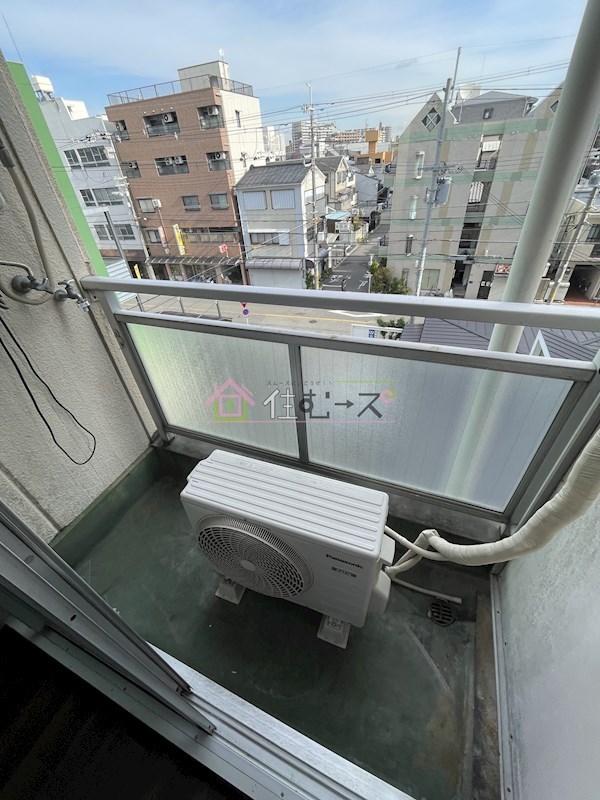 アパートメント東淀川Ⅱ ベランダ
