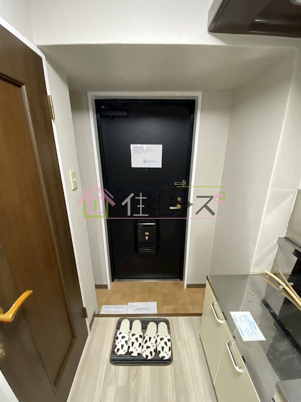 クオーレ十三東 玄関