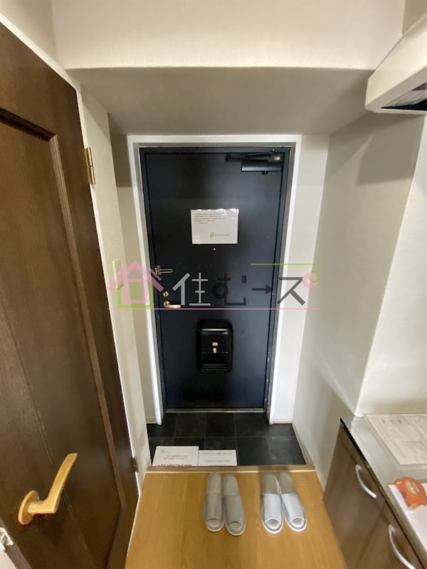 クオーレ十三東 玄関