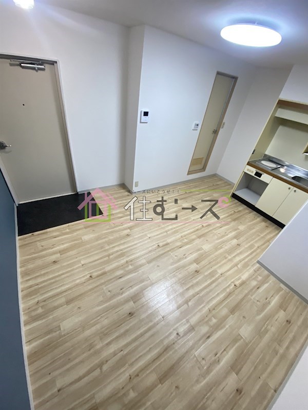 フォレスト新大阪 リビング