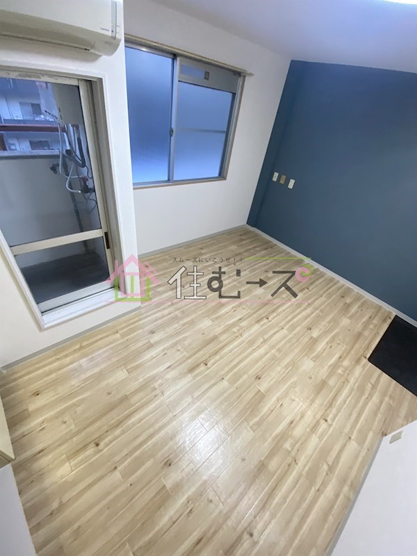 フォレスト新大阪 ベッドルーム