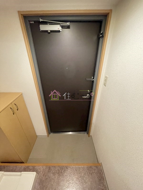 ロイヤルメゾン北浜 玄関