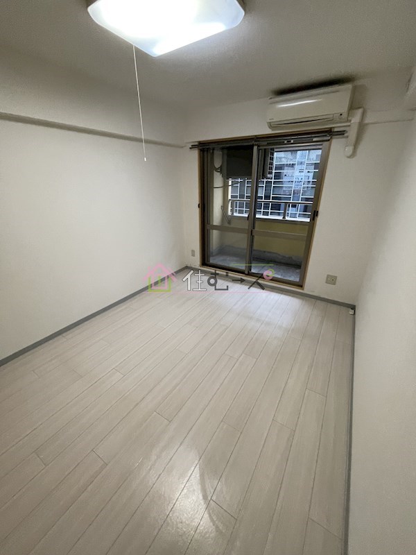 ロイヤルメゾン北浜 ベッドルーム