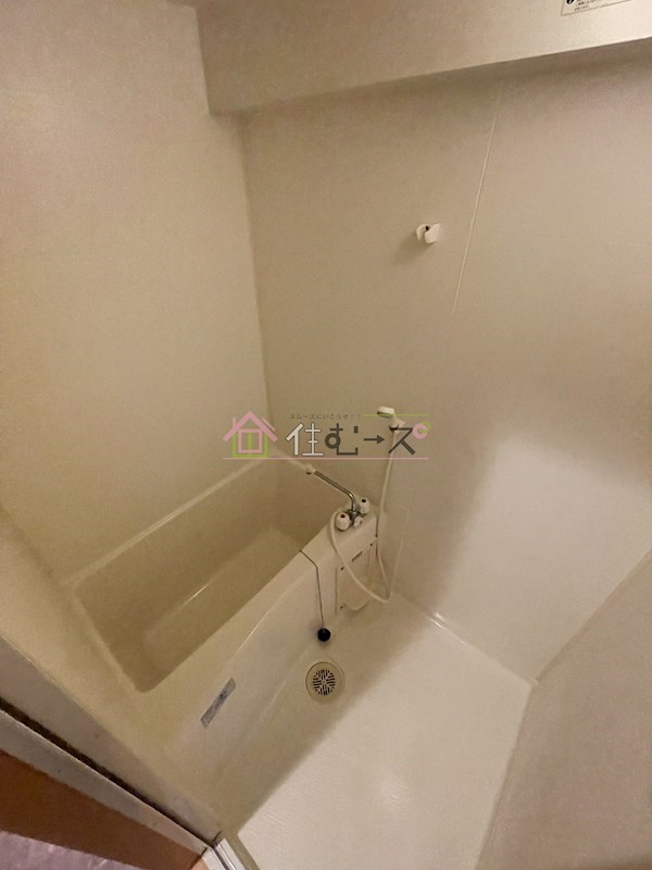 ロイヤルメゾン北浜 風呂画像