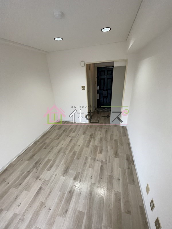 ルミエール淡路East リビング