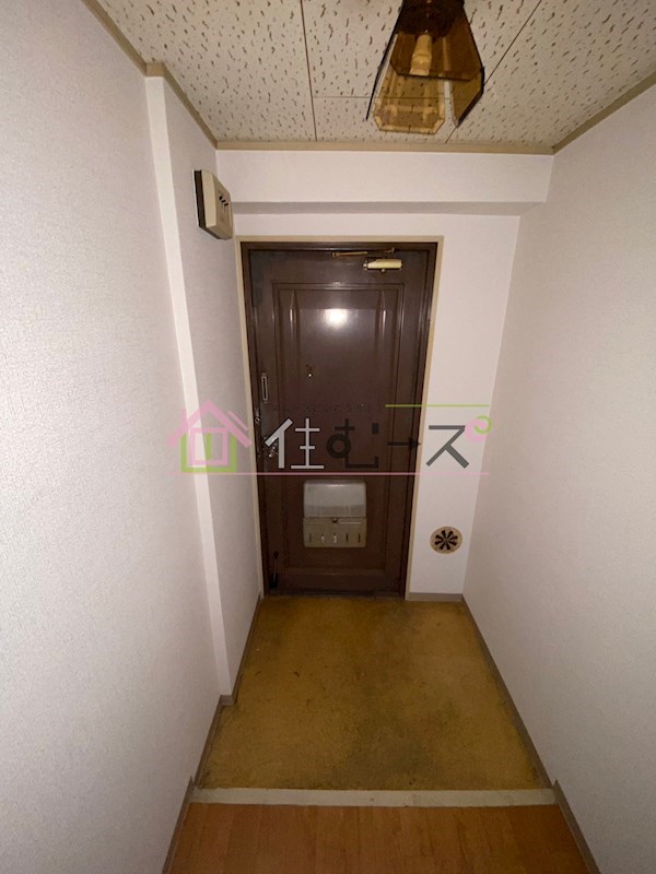 サンシャイン岡崎 玄関