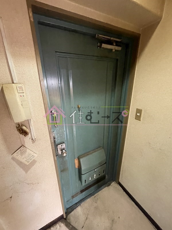 ディノ玉出 玄関