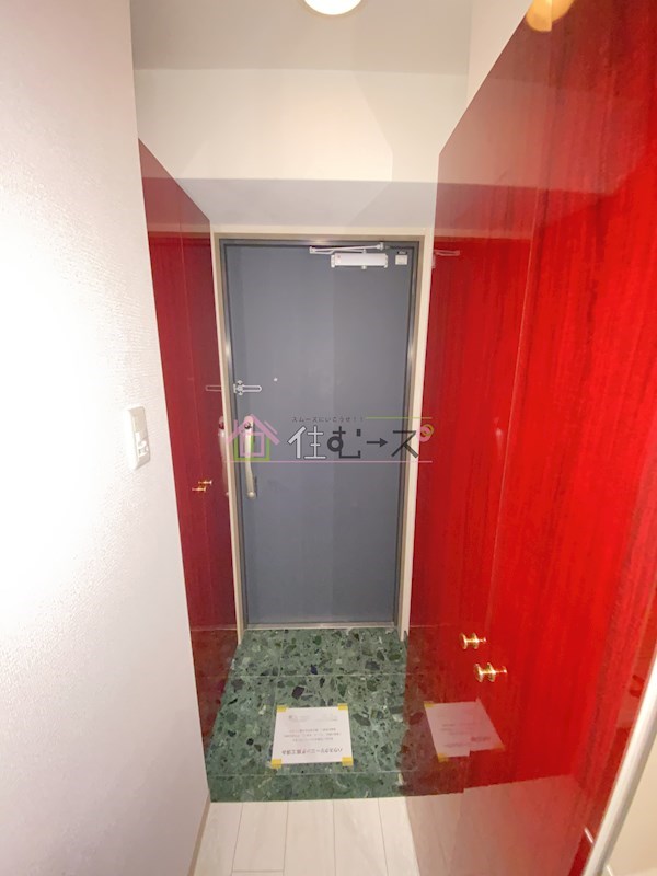 ジュネーゼグラン南堀江 玄関