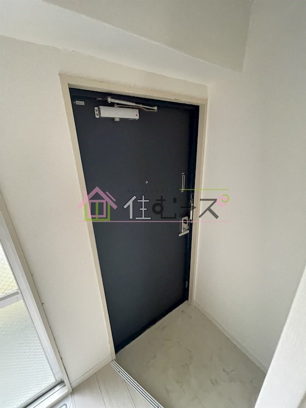 サンプラザ新北野C棟 玄関