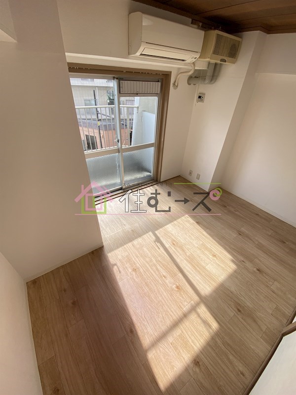 新大阪第一ダイヤモンドマンション ベッドルーム