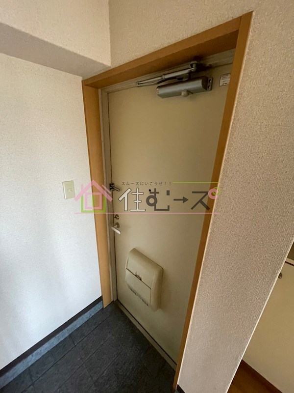 メルヘンハイツ 玄関