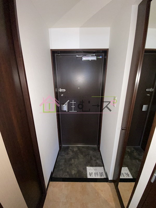 グランシス難波西 玄関