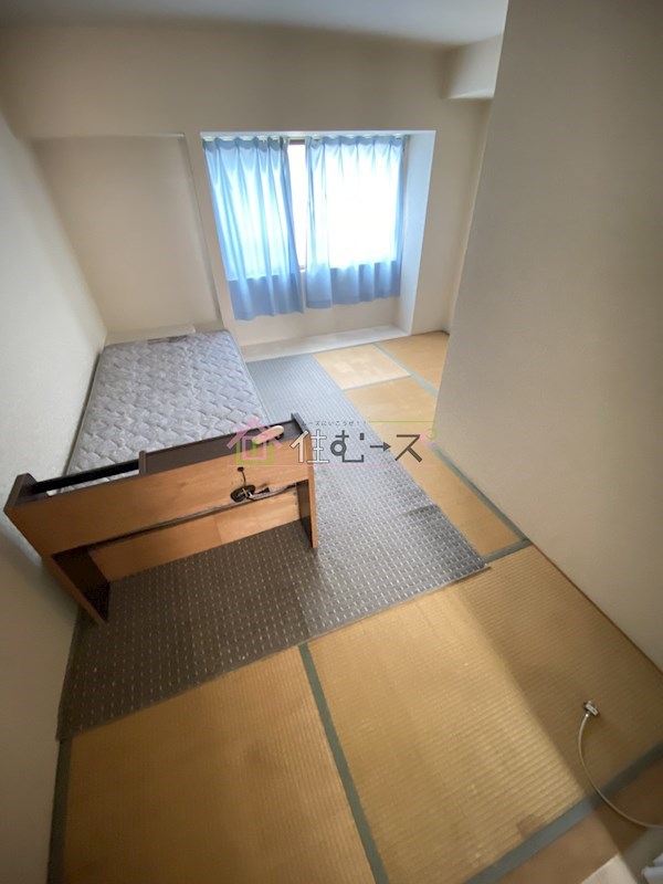 千本北アパート ベッドルーム