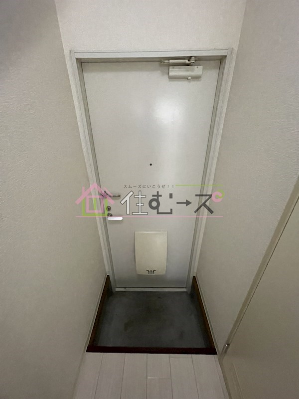 カネマスロイヤルコート 玄関