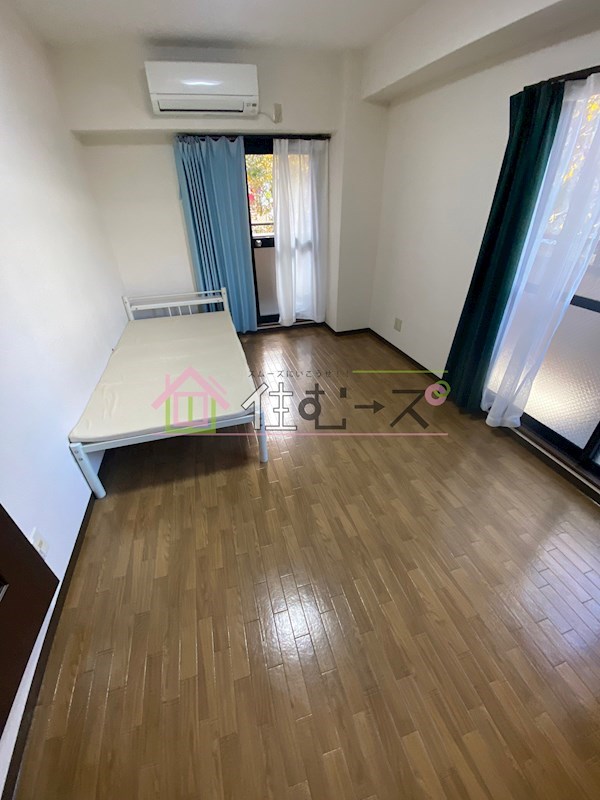 ドミール堺筋本町 ベッドルーム