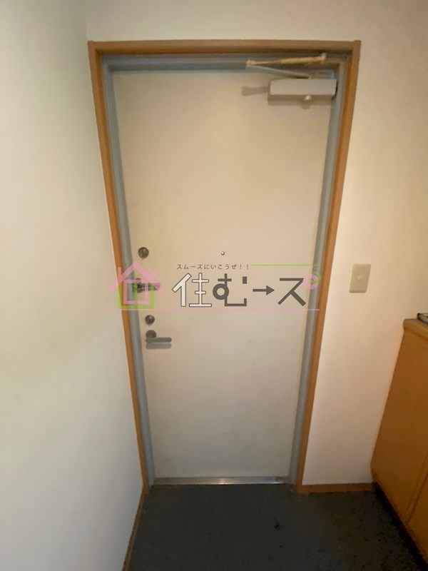 MY江之子島マンション 玄関