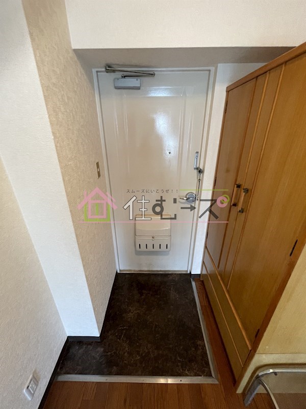 エステマール鶴橋一号館 玄関