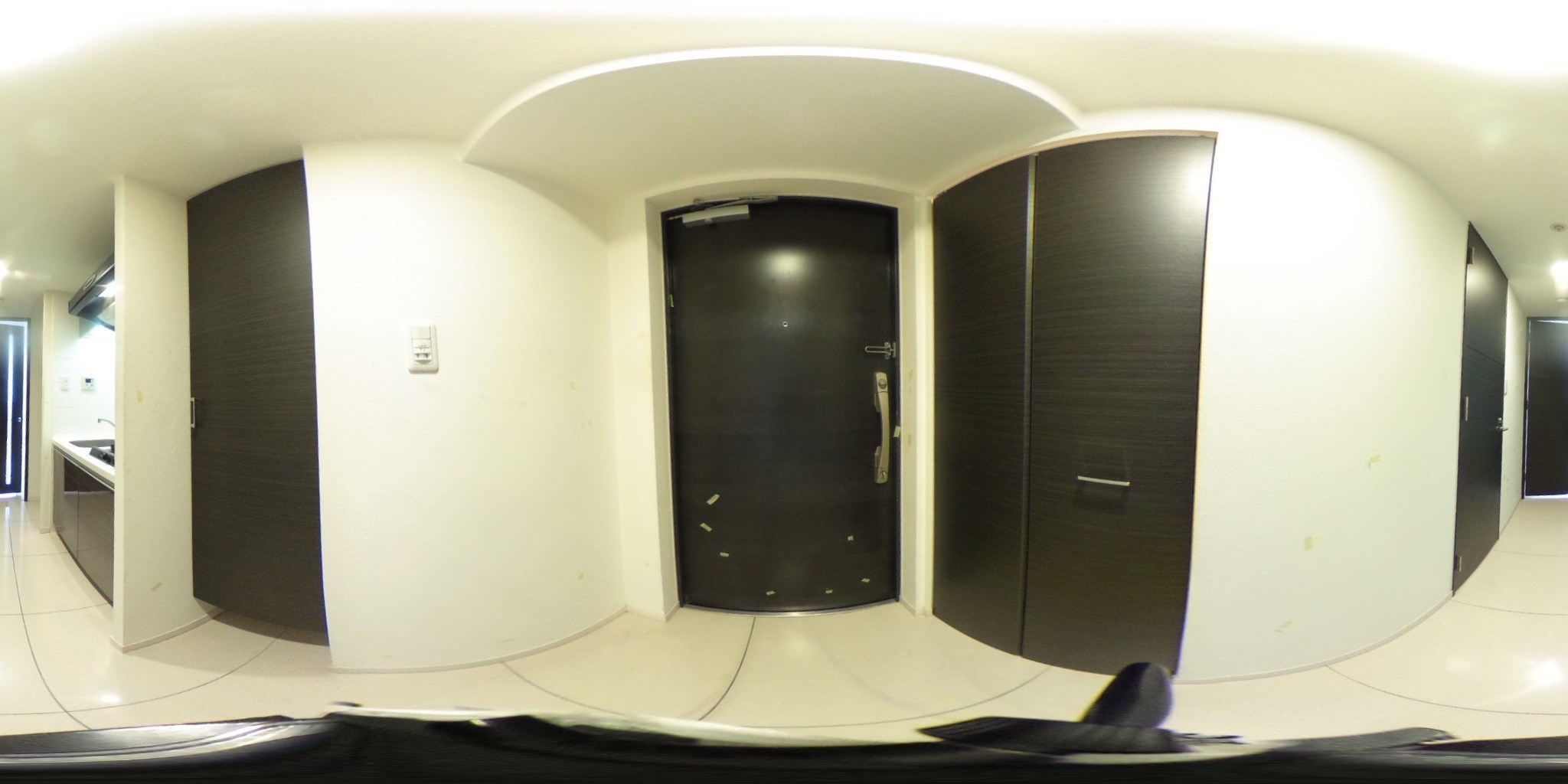 S-RESIDENCE難波EAST 玄関