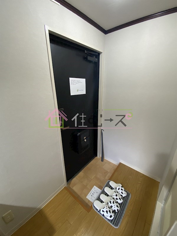 クオーレ十三東 玄関